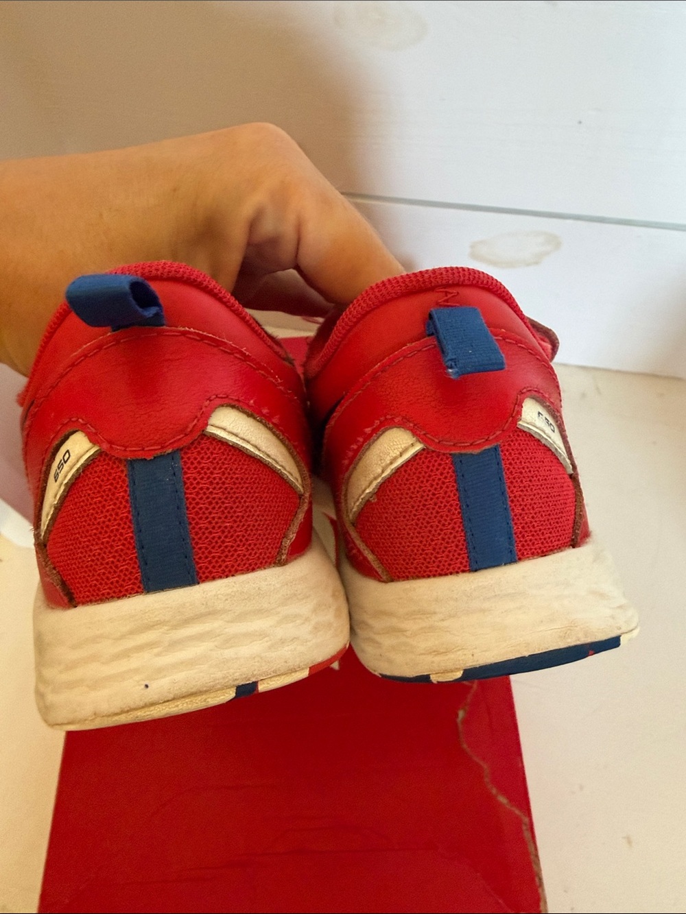 New Balance Shoes/FREE - Picture 5 of 6